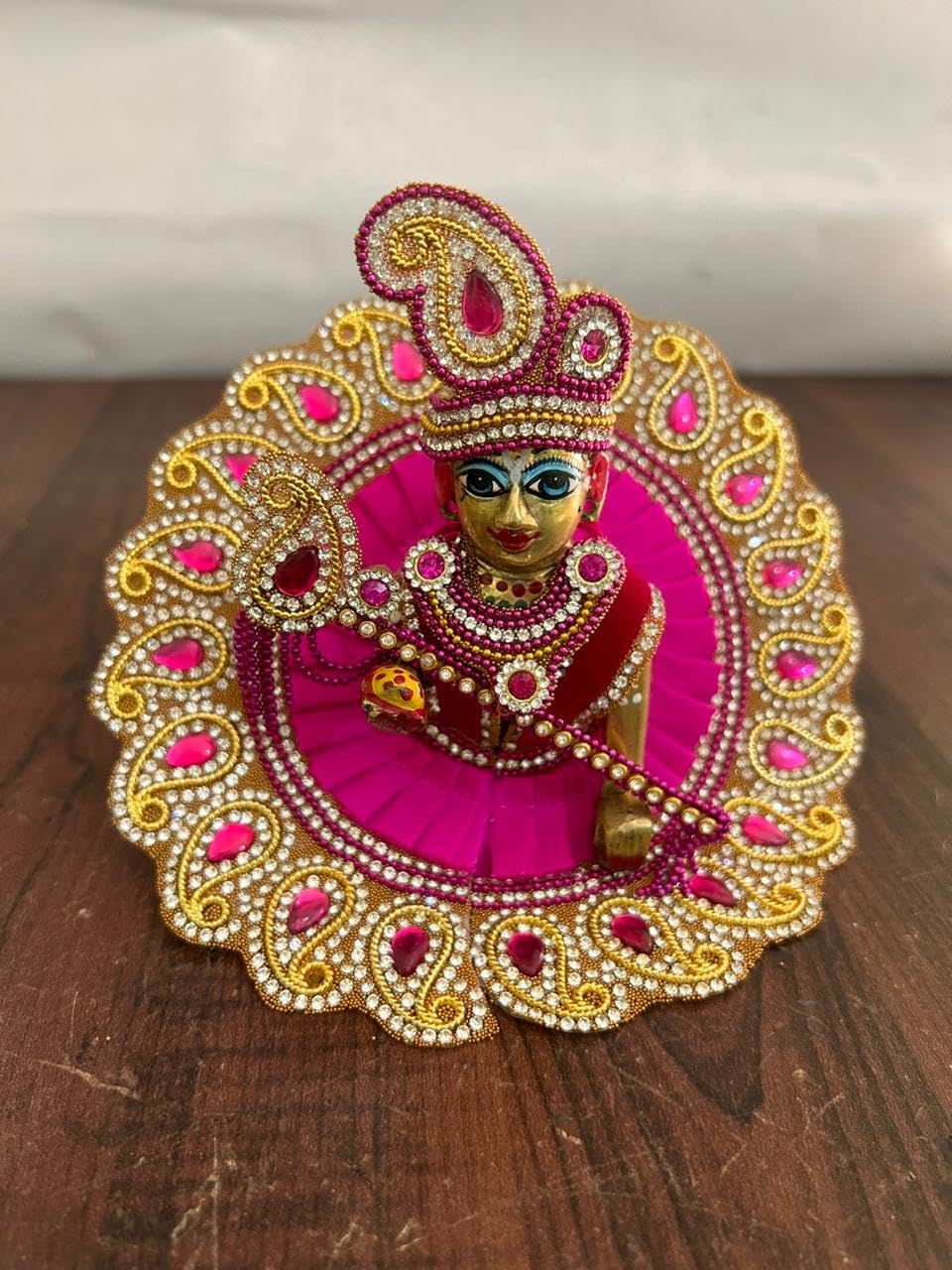Divine Elegance – Adorning Laddu Gopal with Beautiful Vagha